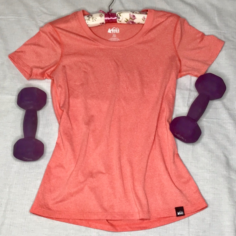 REI Short Sleeve Salmon Workout Tee Size XS